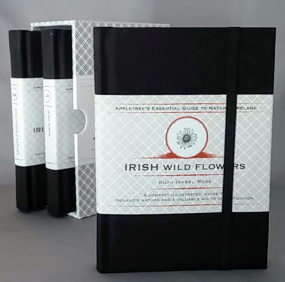 Essential Guides to Natural Ireland (Box Set) 9781847581532